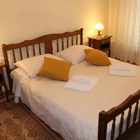 Stari Sibenik 3* Grebastica