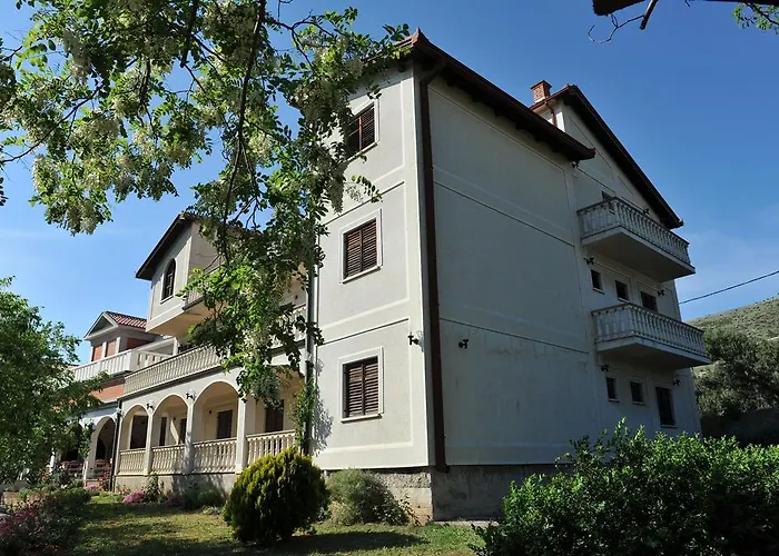 Stari Sibenik 招待所 3*